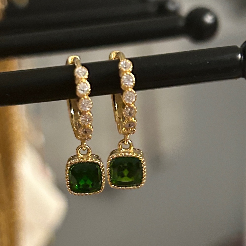 Stunning Diopside 925 sterling silver gold huggie dangle hoops Retail‎ $799